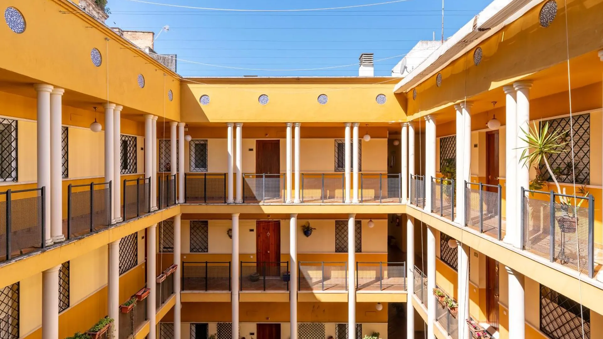 San Vicente-Museo Apartamento Apartment Seville Spain